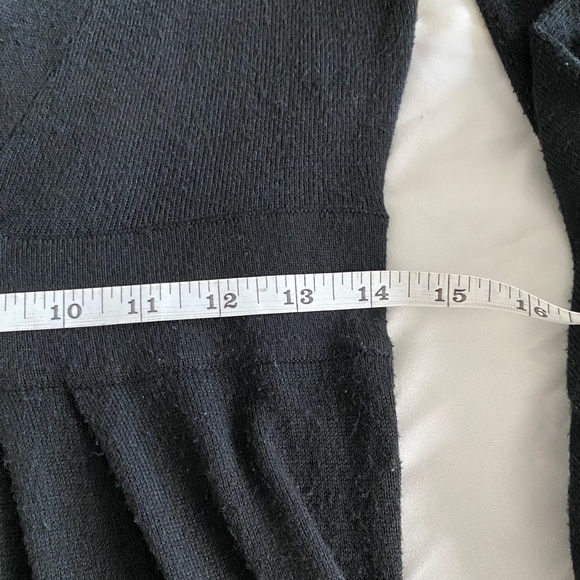 Cashmere blend knit high waisted black Y2K dress with bell sleeves. Size M. - Picture 13 of 16